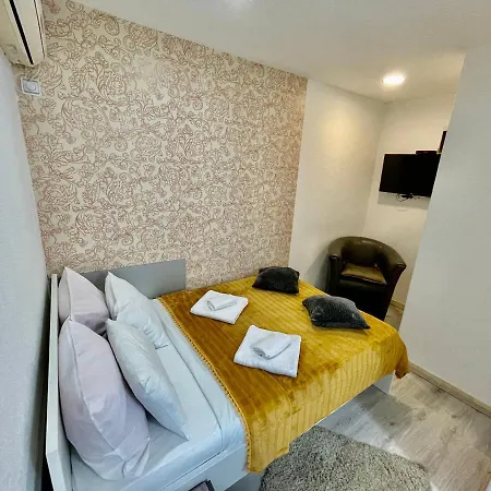 Aleksandra U Centru Grada