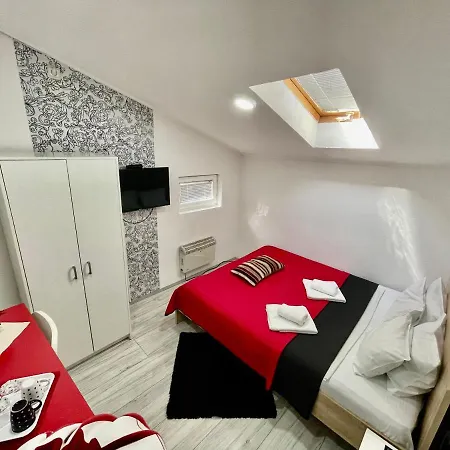 Aleksandra U Centru Grada Kragujevac