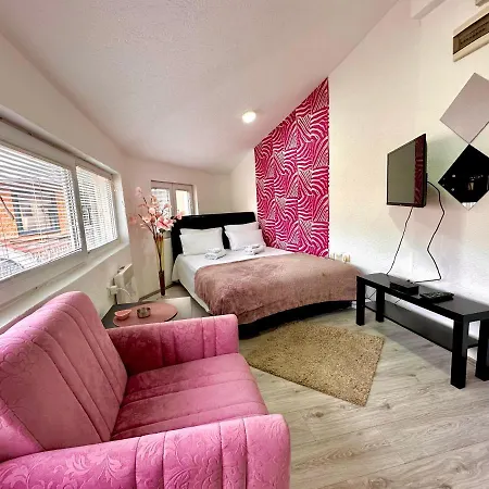 Apartamento Aleksandra U Centru Grada Kragujevac