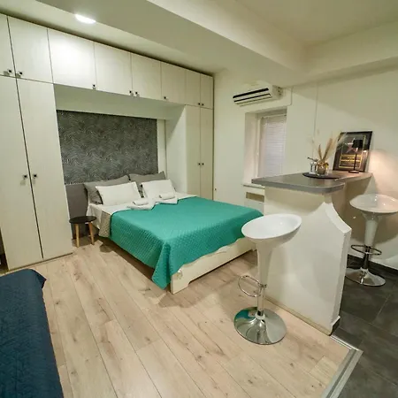 Aleksandra U Centru Grada *