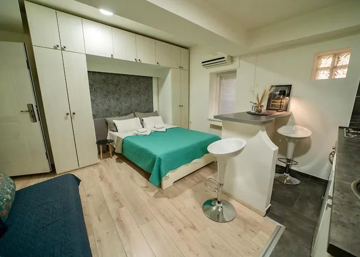 Aleksandra U Centru Grada *