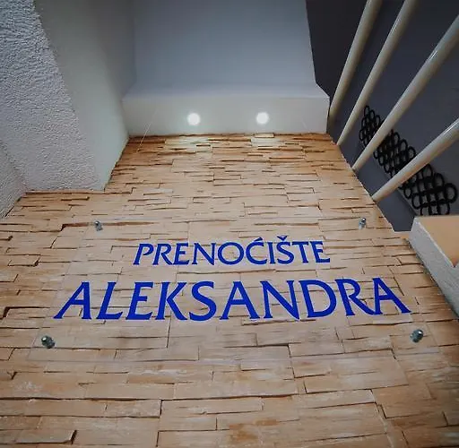 Aleksandra U Centru Grada *